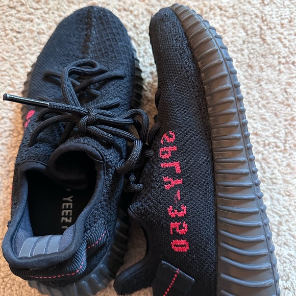 Authentic Yeezy Boost 350s - Picture 4 of 7